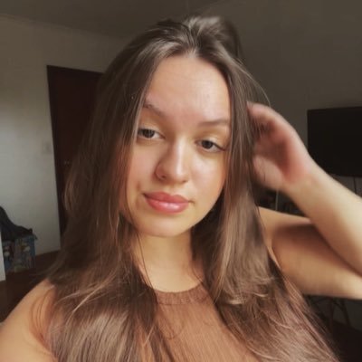 vitoriatmello's profile picture. nois é pica e o resto é buraco