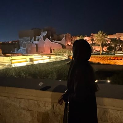 AlharbiiGh's profile picture. فصل خامس حايرٍ بين الفصول الاربعه