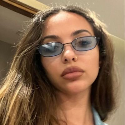 lhhlover29's profile picture. tomando mates con jade y harry mientras niall toca la guitarra