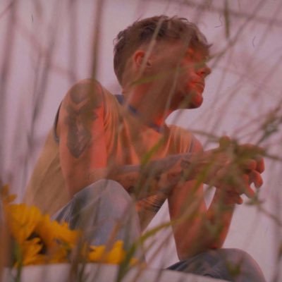 crying_eyes28's profile picture. 𝒇𝒐𝒐𝒍𝒊𝒔𝒉 𝒐𝒏𝒆.