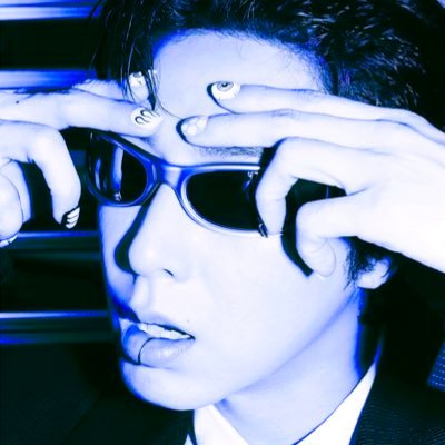 noirmachine's profile picture. IM SEEING YUNHO!!!!! not at a concert or anything im having hallucinations
