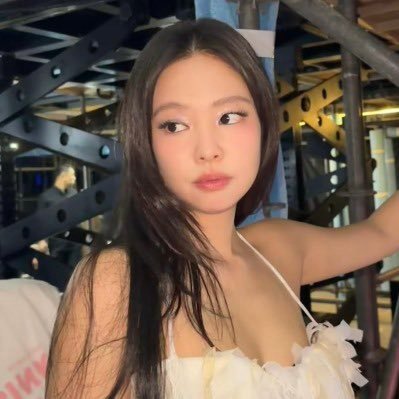 jnkrarity's profile picture. obsessed w jennie