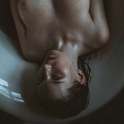 nb1xce's profile picture. عراقيةة 🇮🇶
ضاحِكَةٌ مُستَبشِرَة 🤍