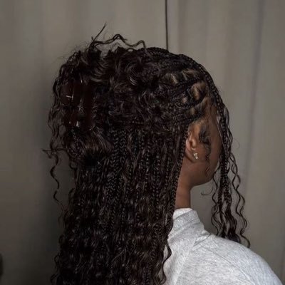 caah_351's profile picture. Live yours