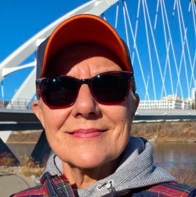 ela_guenette's profile picture. Born in Warsaw, PL. Soviet occupation survivor. Left Communist Quebec for AB in 83. Retired. #IAmAlberta🌺