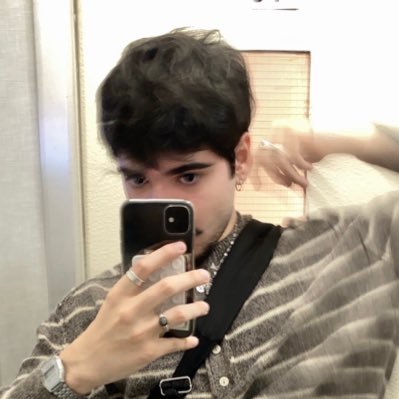 noostalgio's profile picture. le futur c’est maintenant