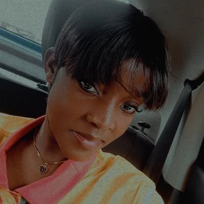 EstherMaka18123's profile picture. 