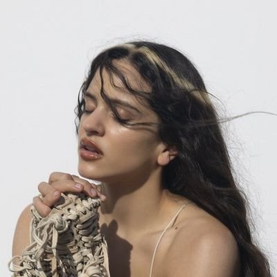 luxdecarmesi's profile picture. 