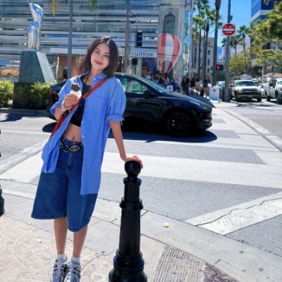 MOUREENANN0o3's profile picture. A queen👸 in her own right, building her kingdom one success at a time 🌟🌺Wake your dreams!!!