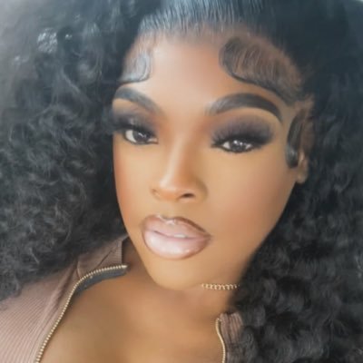 __leeeleee's profile picture. 