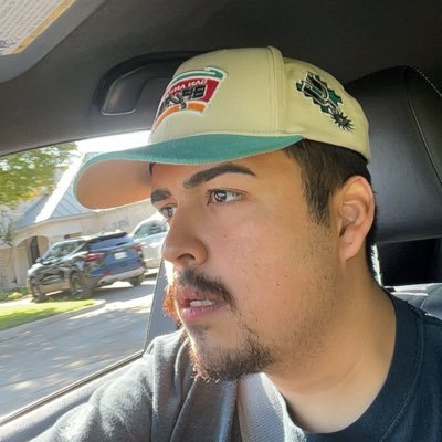 riverharpy's profile picture. only have twitter to give terrible nba takes #spurs #knicks #cowboys #longhorns