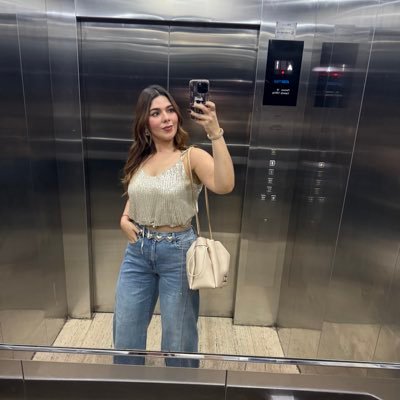 paubastiani's profile picture. pretty enough