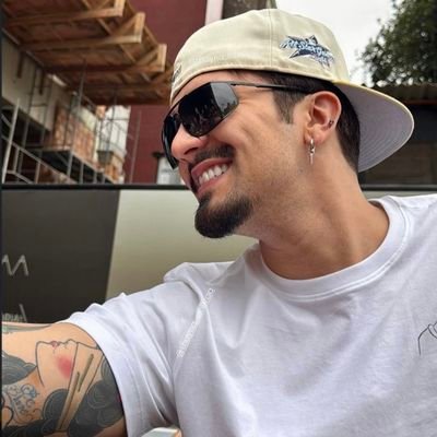 drunkhxls's profile picture. we ignore those with opinions of hate

[ fan account ]