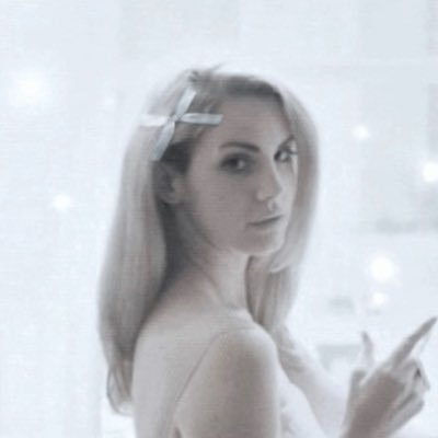 blueribbonsprkl's profile picture. no such thing as heaven, and im the last girl on earth ♡