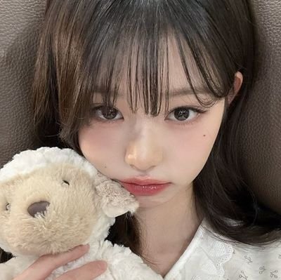 serenjimint's profile picture. first and biggest, bts!