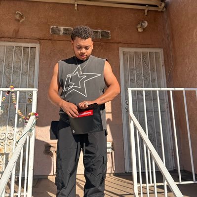 Pradapapiiii's profile picture. 