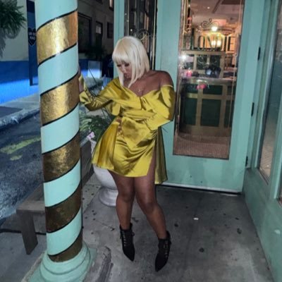 QDub__'s profile picture. Well Connected. Well Respected. && Well Protected. 👑♍️💋. Woman of Many Talents 💫 #QDub👑 #QsQuickFix🧑🏾‍🍳.  📸IG: @QDub___ @QsQuickFix