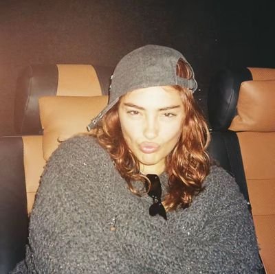 sandraxfdzz's profile picture. a