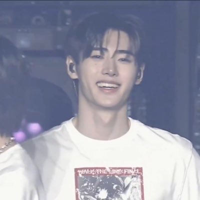 caosenamorado's profile picture. toi enamorao y sí soy un caos