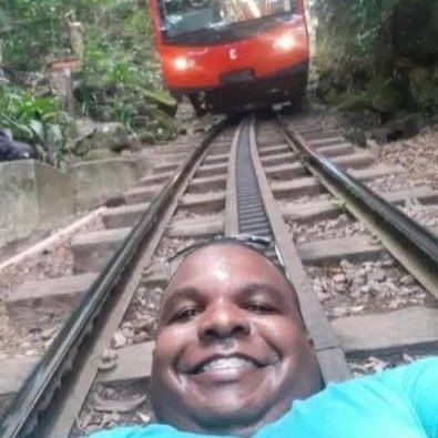 snjnsc's profile picture. 🚩