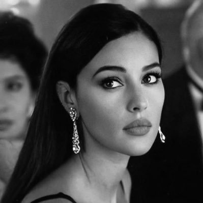 xbellla_'s profile picture. ضد احترام الاراء