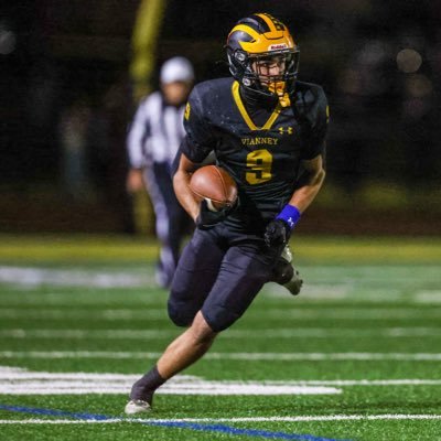 Adam_urs17's profile picture. SJVHS NJ, 2026 Athlete • Wr/Db • |6’1 |185lbs”4.0GPA” @aurs2026714@sjvhs.com (732-710-8227) 🏈🏃 100m-200m-400m hudl: https://t.co/Ko5kirbnYT