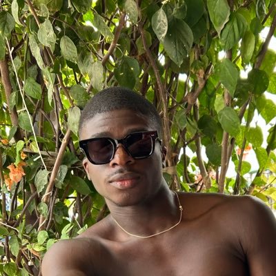 actuallywale's profile picture. 