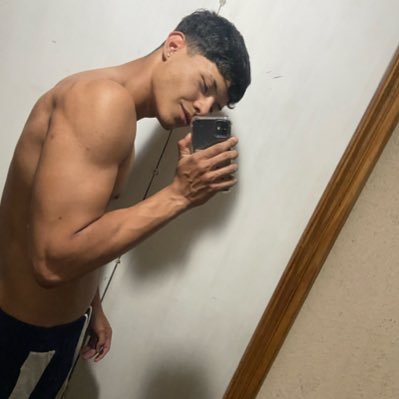 tanocroci's profile picture. Hincha del mas grande y el mas popular 💙