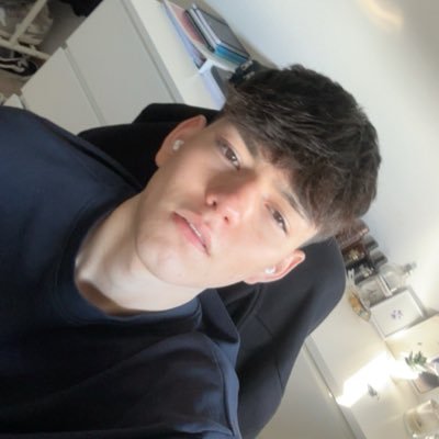 Jaaviiierr_'s profile picture. 