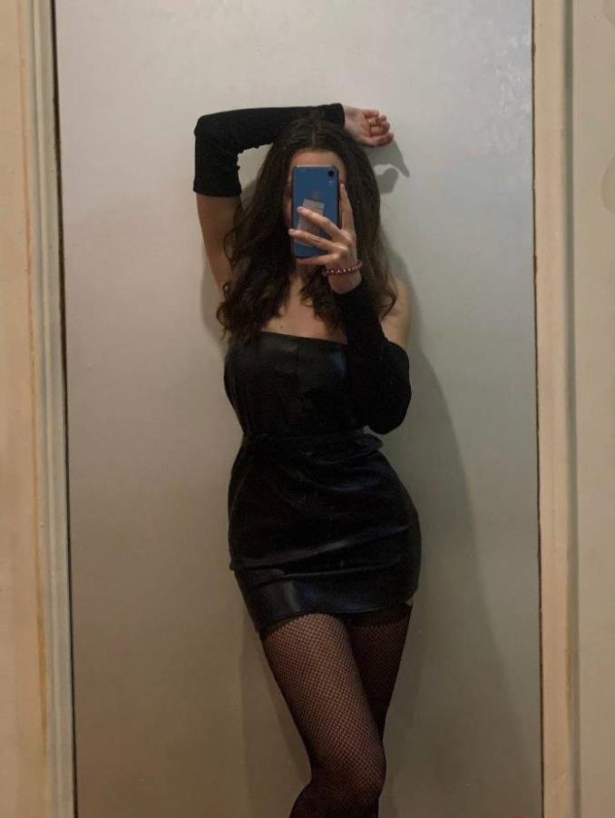 LynnaBelva57111's profile picture. unapologetically me 💅 @B1ankalove come feel the vibe