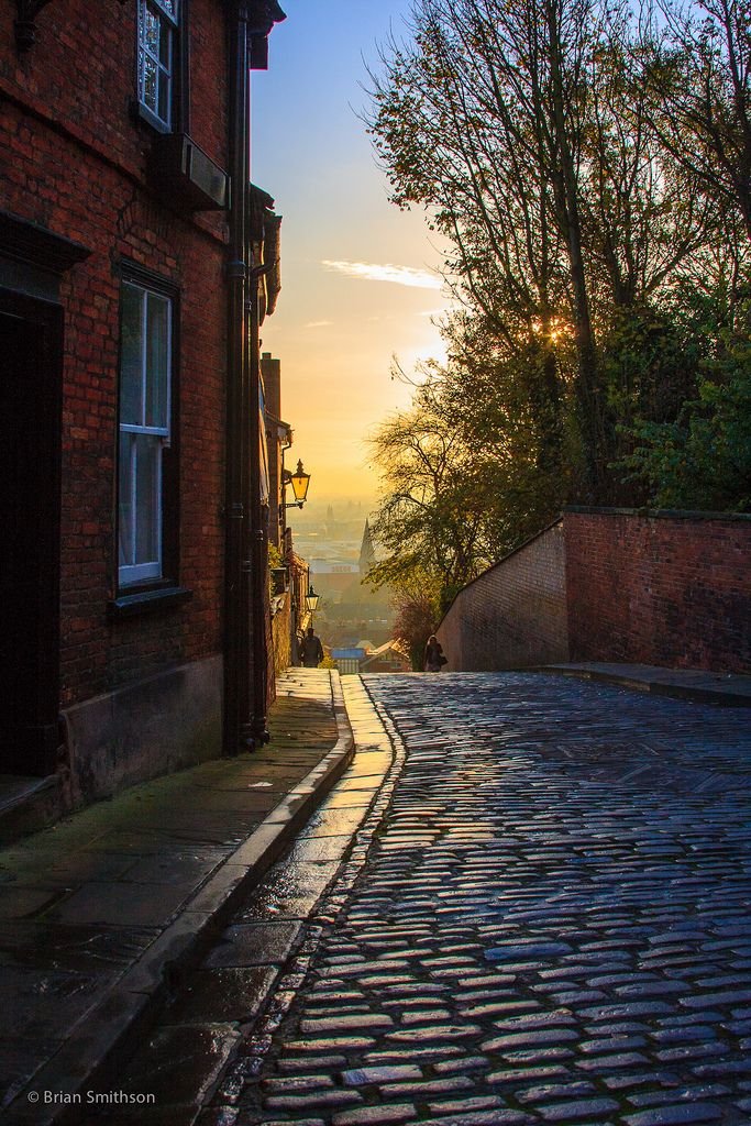 DouglasRebelo4's profile picture. 国際信州学院大学・国際観光学部・観光地理学科🌱 .*趣味でアマオケの舞台監督する人🎻猫派🐈‍⬛🐾生牡蠣🦪と塩水ウニ✺✺とアボカド🥑＋ブリ🐟とモデルナ💉・🍫💉が好きw クズ野党より自民党支持 ・ コスタイベ接種済み