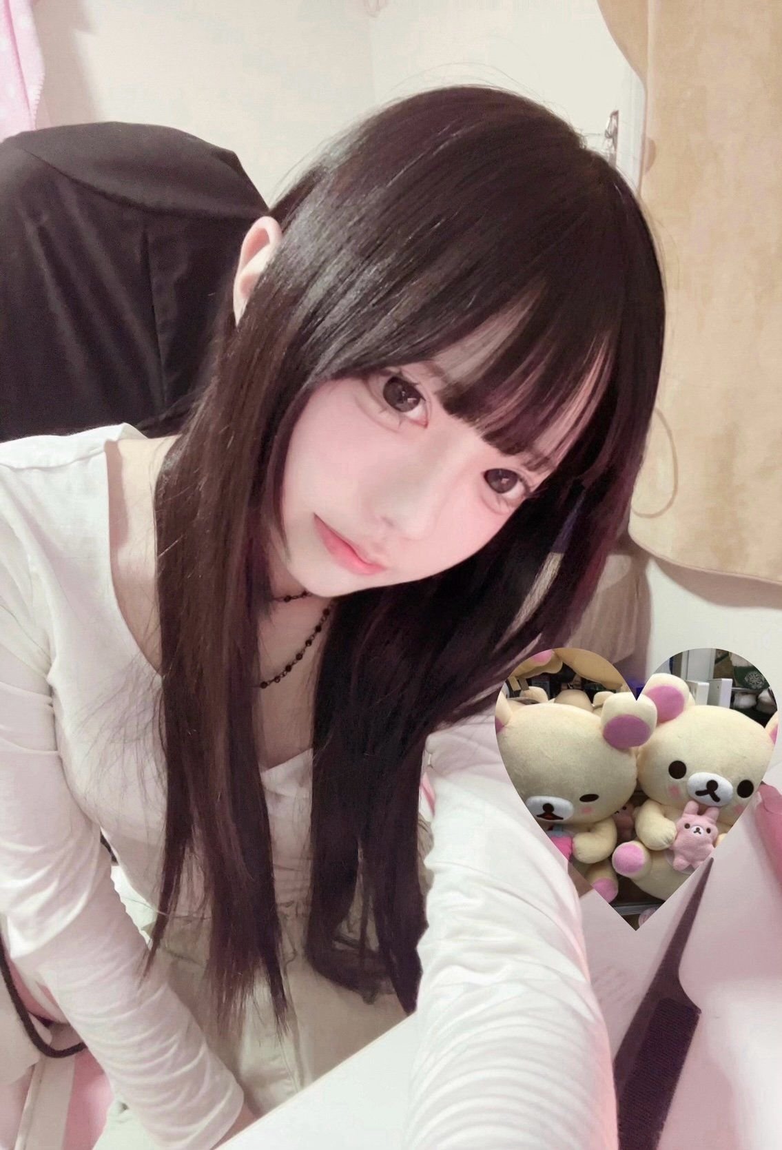 LaynaBobbits's profile picture. 🔞🔞// Pixiv: https://t.co/D37fi1t87g イラストが良いと思えばいいね❤️RT🔄をお願 全年齢垢 // @SaltedFishHK 作品無修正ver、差分in patreon: https://t.co/sRX7SqfDyE