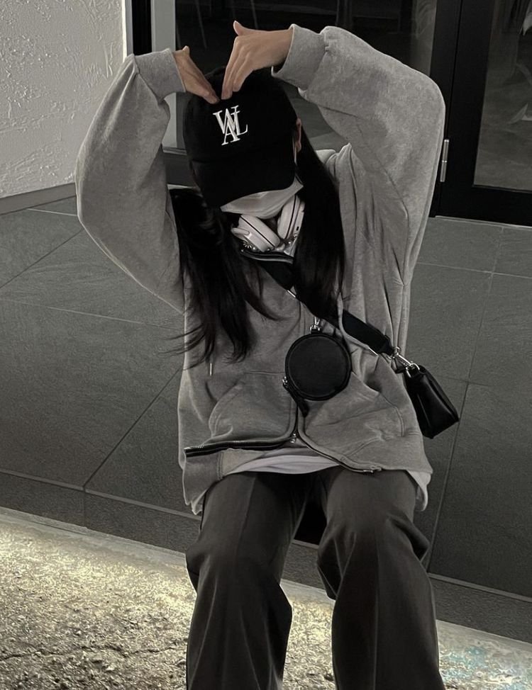 ryandyer6's profile picture. AIイラスト。金髪碧眼好き。夏希ちゃん好き。ギリギリえっちなのあげるかもです。 がっつりえっちなのはpixivにあげてます   夜中にリツイートよくするんでうるさかったらミュートしてね