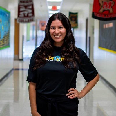 bustamante_beti's profile picture. Dreamer 🦋| Montessori mamá | life long learner  |