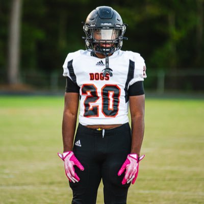 Justan910's profile picture. justanfarrior33@gmail.com|29🎓|Wallace-RoseHill | 186 | 5,11| DL/RB|