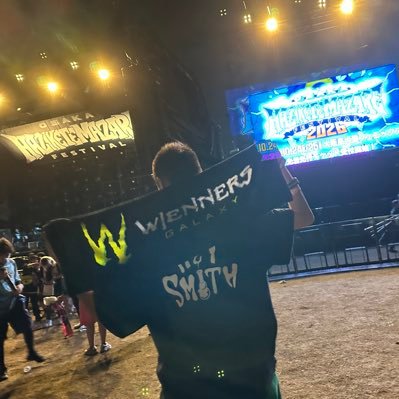 you1_w123's profile picture. ちょっとズレてるH6。ごちゃまぜアカウント Wienners / MAYSON's PARTY / THE CHERRY COKE$ / COPES など。最近のイチオシはプピリットパロ。チョコレートは必需品。