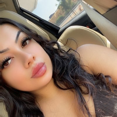 mzzmoneyyz's profile picture. 5’0 Latina  😈