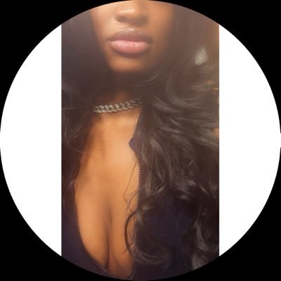 callmekeya_'s profile picture. @oppnika 💕 | @NICKIMINAJ follows 🩷