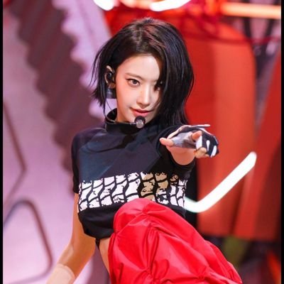 clarisse_guion's profile picture. even after the last say the name 
Seventeen is always be my thirteen 
13🤍🫰