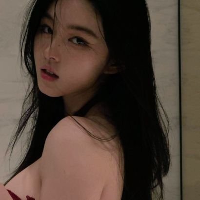 biptch's profile picture. 