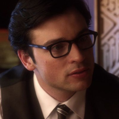 flospugh's profile picture. she/her - fantasy, scifi and found family