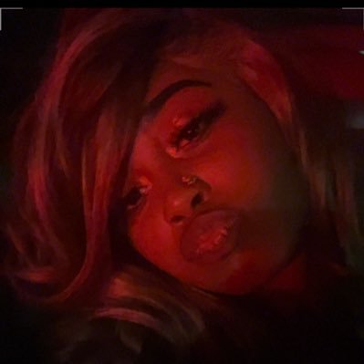 monibadazzz's profile picture. Content creator