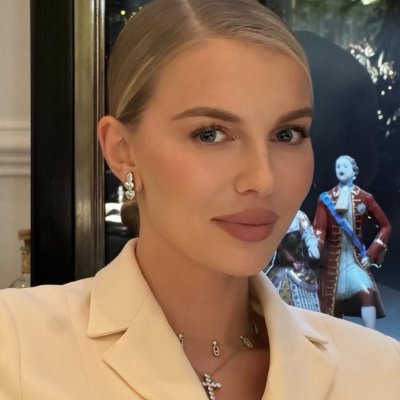 Anna776676's profile picture. ✨ Gather the world's tenderness with a smile  
🌸 Travel enthusiast | Food explorer | Life documenter  
💌 Befriend interesting sou