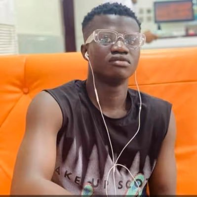PeytonDarasimi's profile picture. Perspectives are different ,because of individual differences #sapiosexual CAPRICORN ♑️WIZKIDFC, CR7 fan #AMBIVERT i will throw you back with some Songs 🎧
