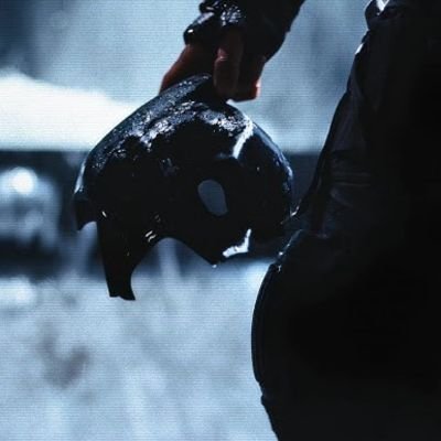 Fromshadows43's profile picture. 
