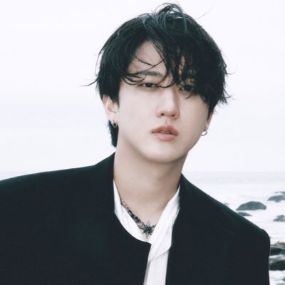 jutdwaeyo's profile picture. (EIGHTCELIN • REIGHBEL) Solar eclipse-born with a voice that echoes in the dark; spinning words like shadows, 𝙎𝙚𝙤 𝘾𝙝𝙖𝙣𝙜𝙗𝙞𝙣.