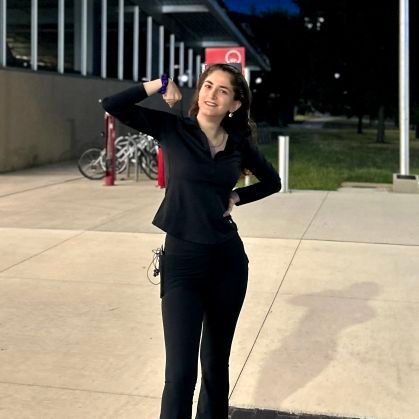 mnneg98's profile picture. باید به خودم بگم صبور باش ، درست میشه ولی گاهی یادم میره