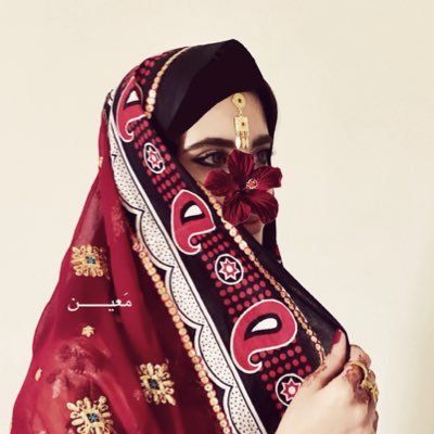 llxux7_'s profile picture. مرسُومهٌ بالحسنِ، تُعْجِبُ من رأى .