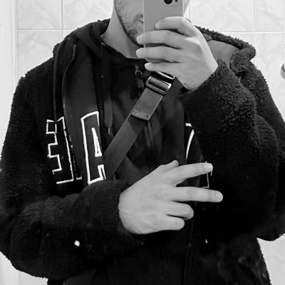 ddffkz's profile picture. DM abierto (habla con foto)