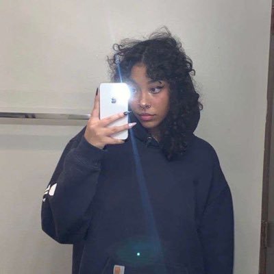 mommym4tm5's profile picture. https://t.co/7um6VFjQ7q